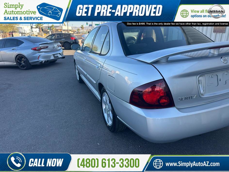 Used 2006 Nissan Sentra SE-R w/ (J01) Sunroof Pkg FWD image 10