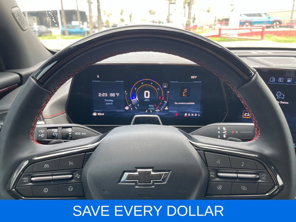 Used 2026 Chevrolet Traverse RS w/ LPO, Floor Liner Package FWD image 9
