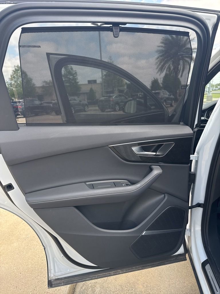 Used 2025 Audi Q7 3.0T Premium Plus w/ Premium Plus Package image 8