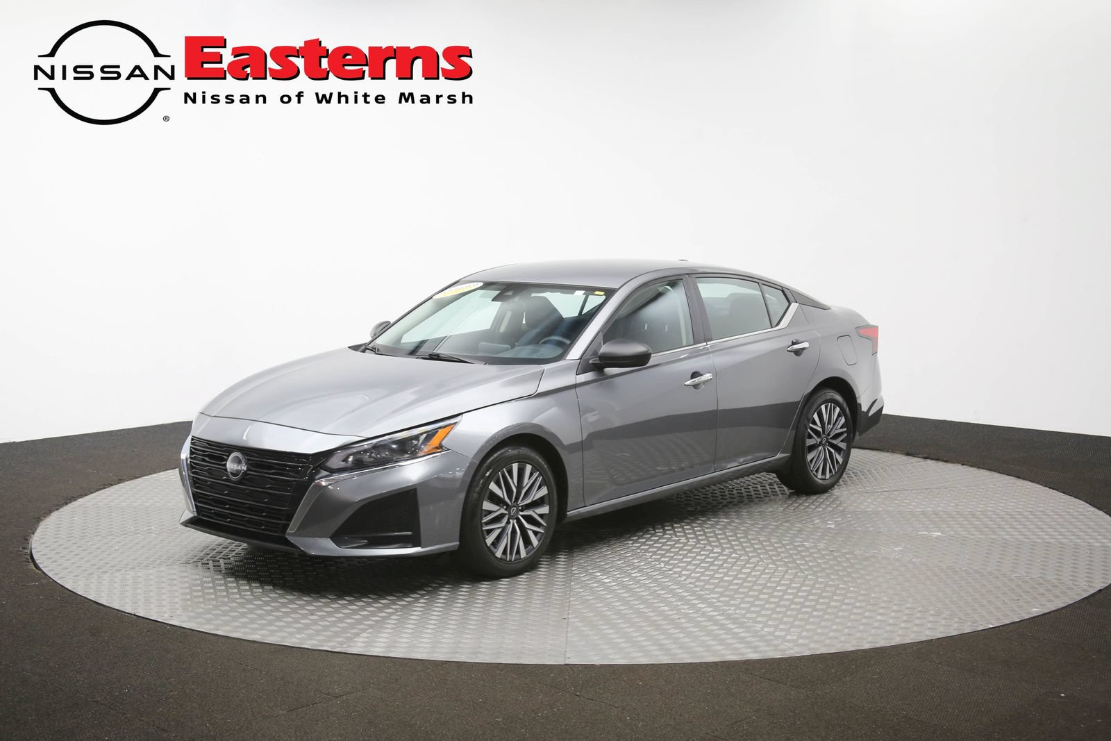 Used 2025 Nissan Altima 2.5 SV FWD image 54