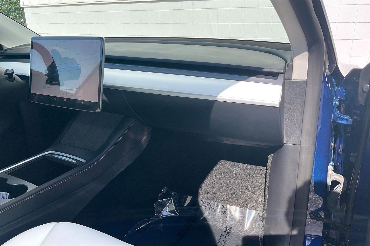 Used 2024 Tesla Model Y Long Range AWD/4WD image 21