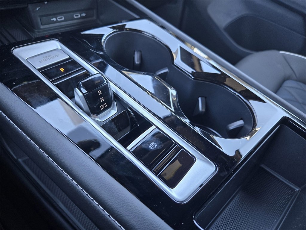 New 2026 Volkswagen Atlas Cross Sport SEL Premium R-Line image 17