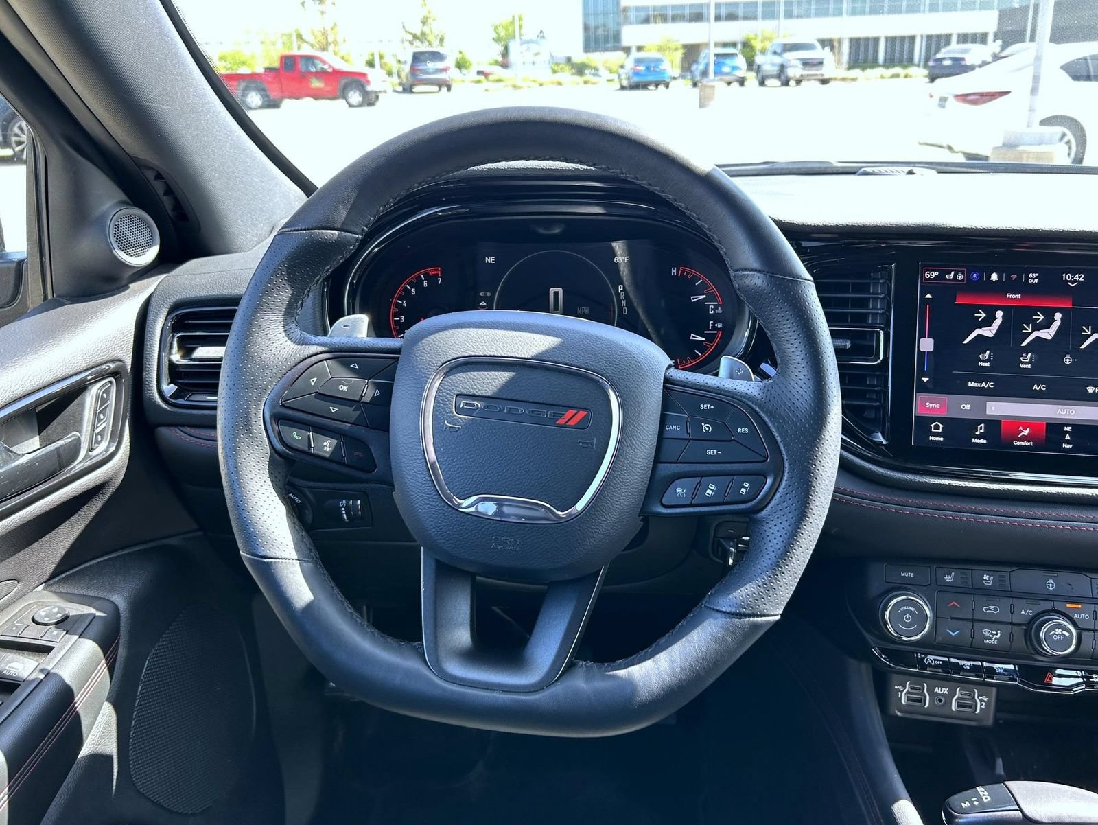 Used 2025 Dodge Durango GT AWD/4WD image 11