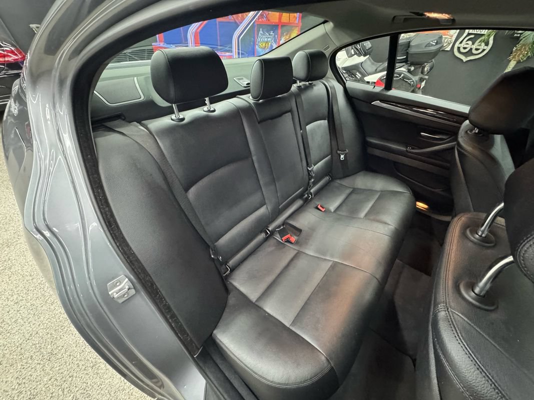 Used 2016 BMW 528i xDrive Sedan AWD/4WD image 18