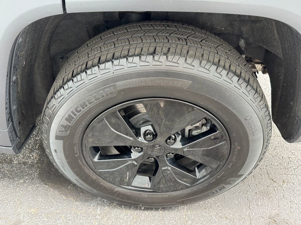 Used 2023 Jeep Grand Cherokee 4WD 4xe image 25