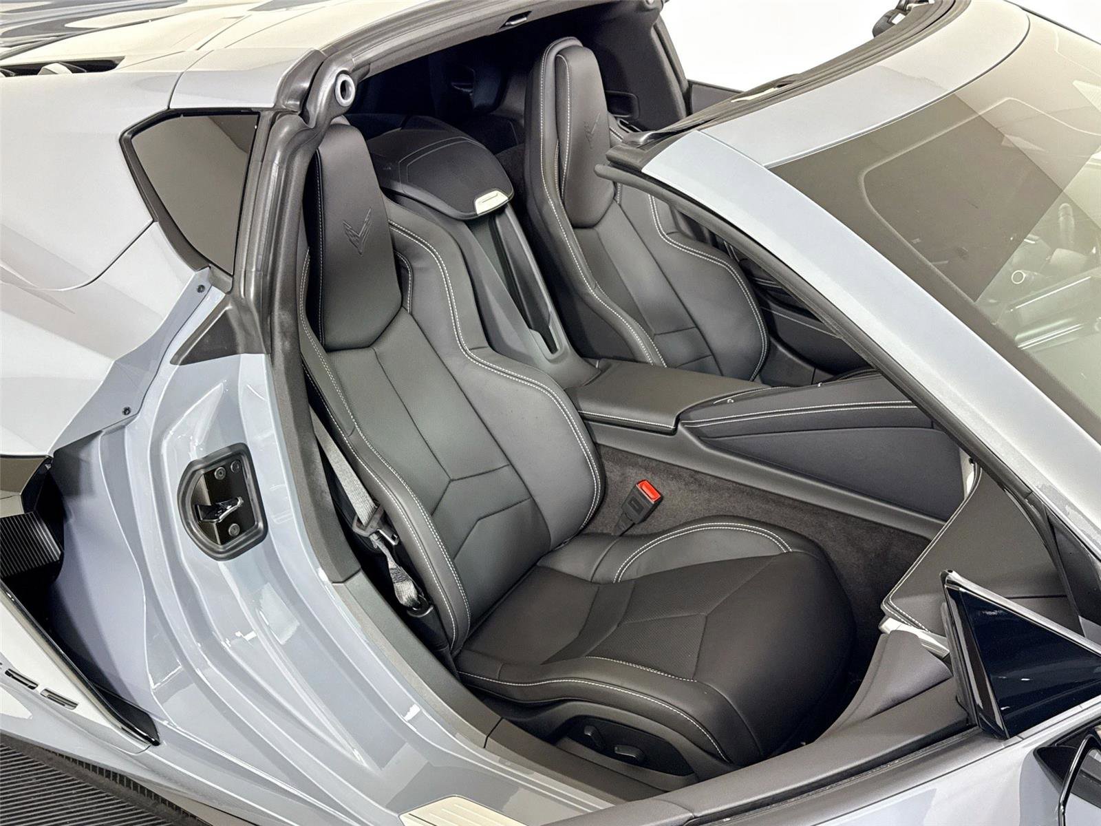 Used 2025 Chevrolet Corvette Z06 RWD image 27
