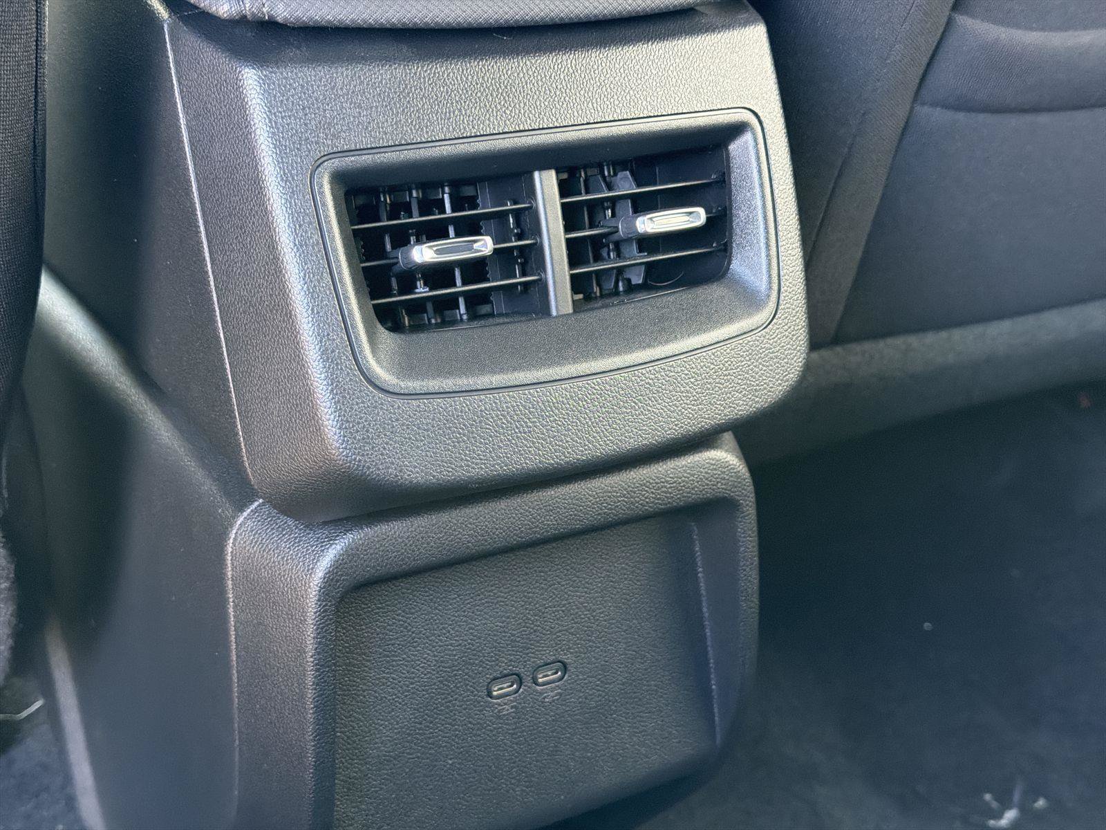 Used 2025 Chevrolet Equinox EV LT FWD image 19