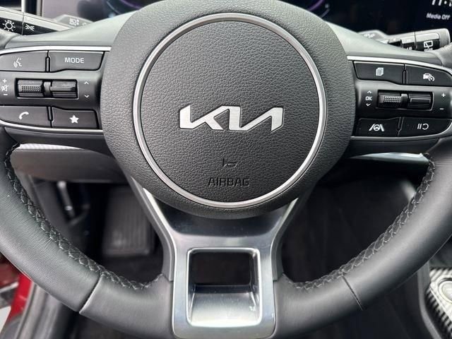 Used 2025 Kia Sportage X-Line w/ Premium Package AWD/4WD image 6