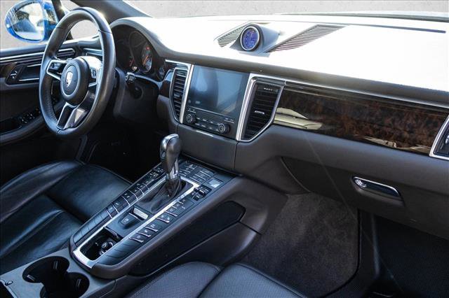 Used 2017 Porsche Macan S image 27