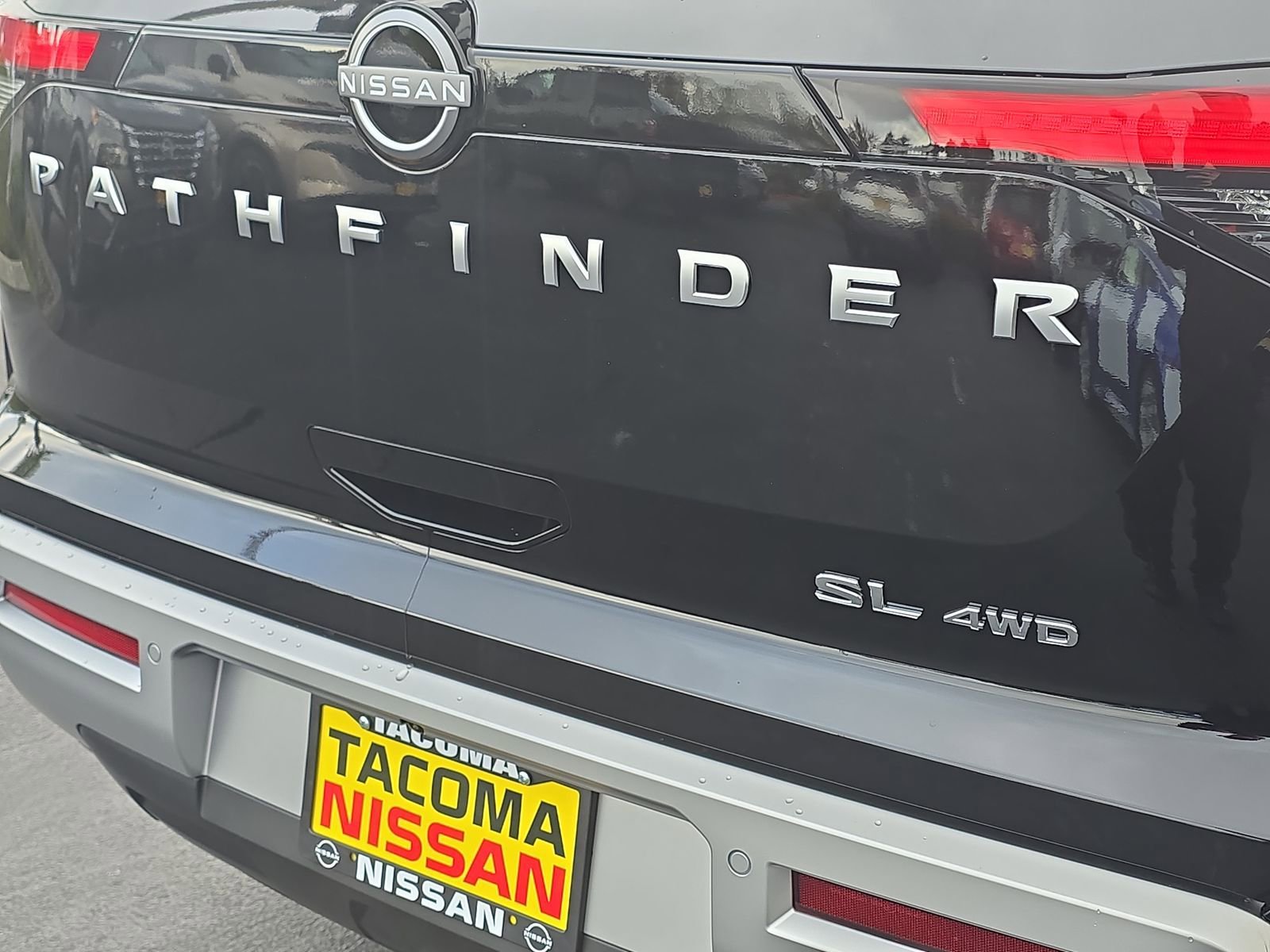 New 2025 Nissan Pathfinder SL image 27