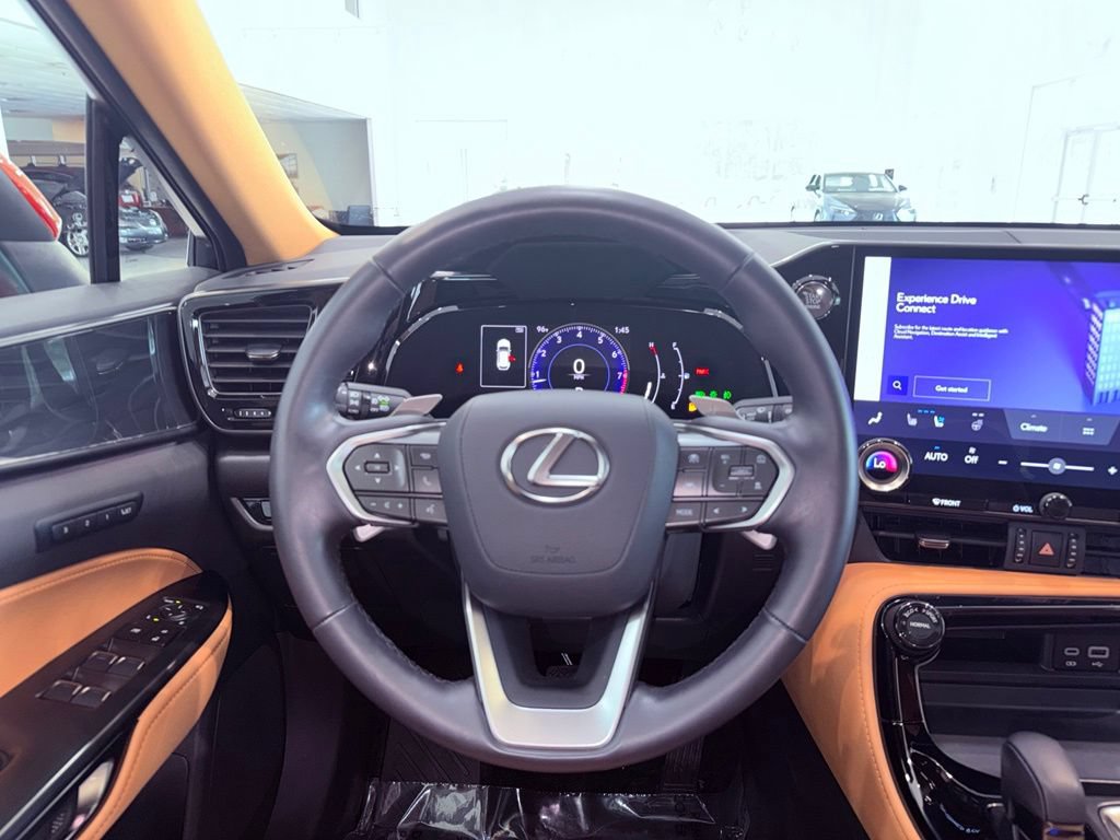 Certified 2025 Lexus NX 250 FWD w/ Accessory Package (K3) image 18