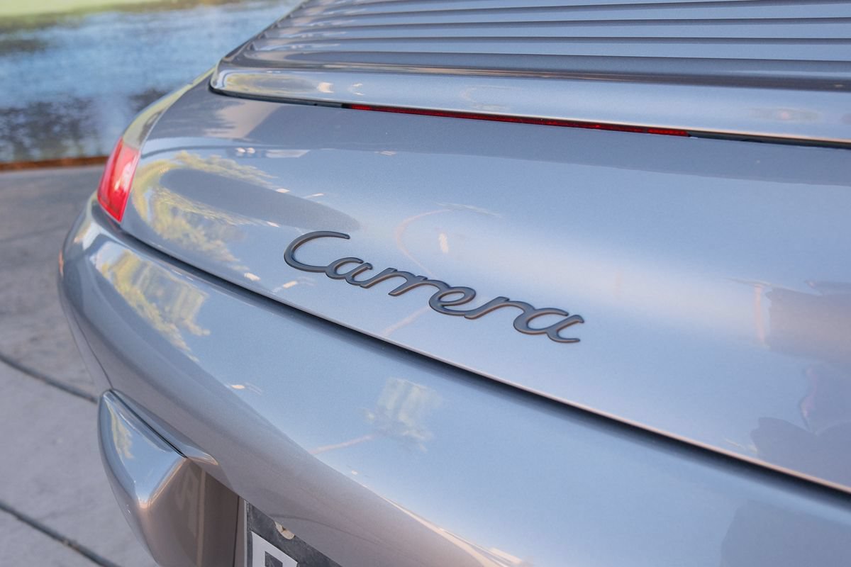 Used 2004 Porsche 911 Carrera RWD image 45