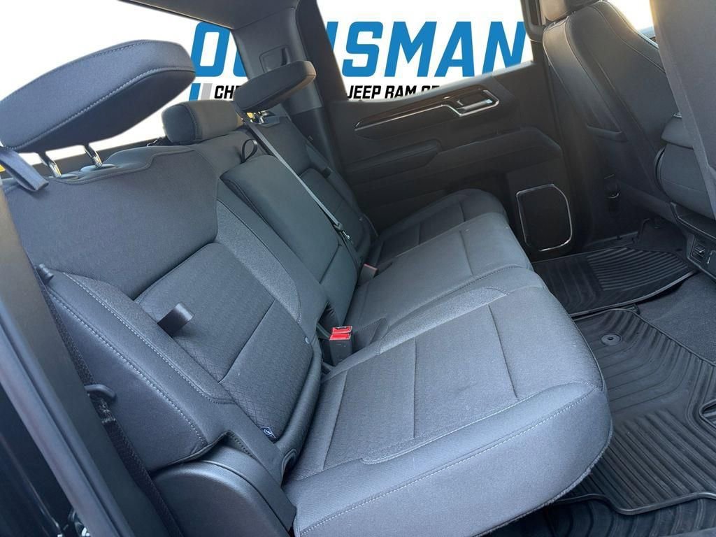 Used 2024 GMC Sierra 1500 Elevation image 32