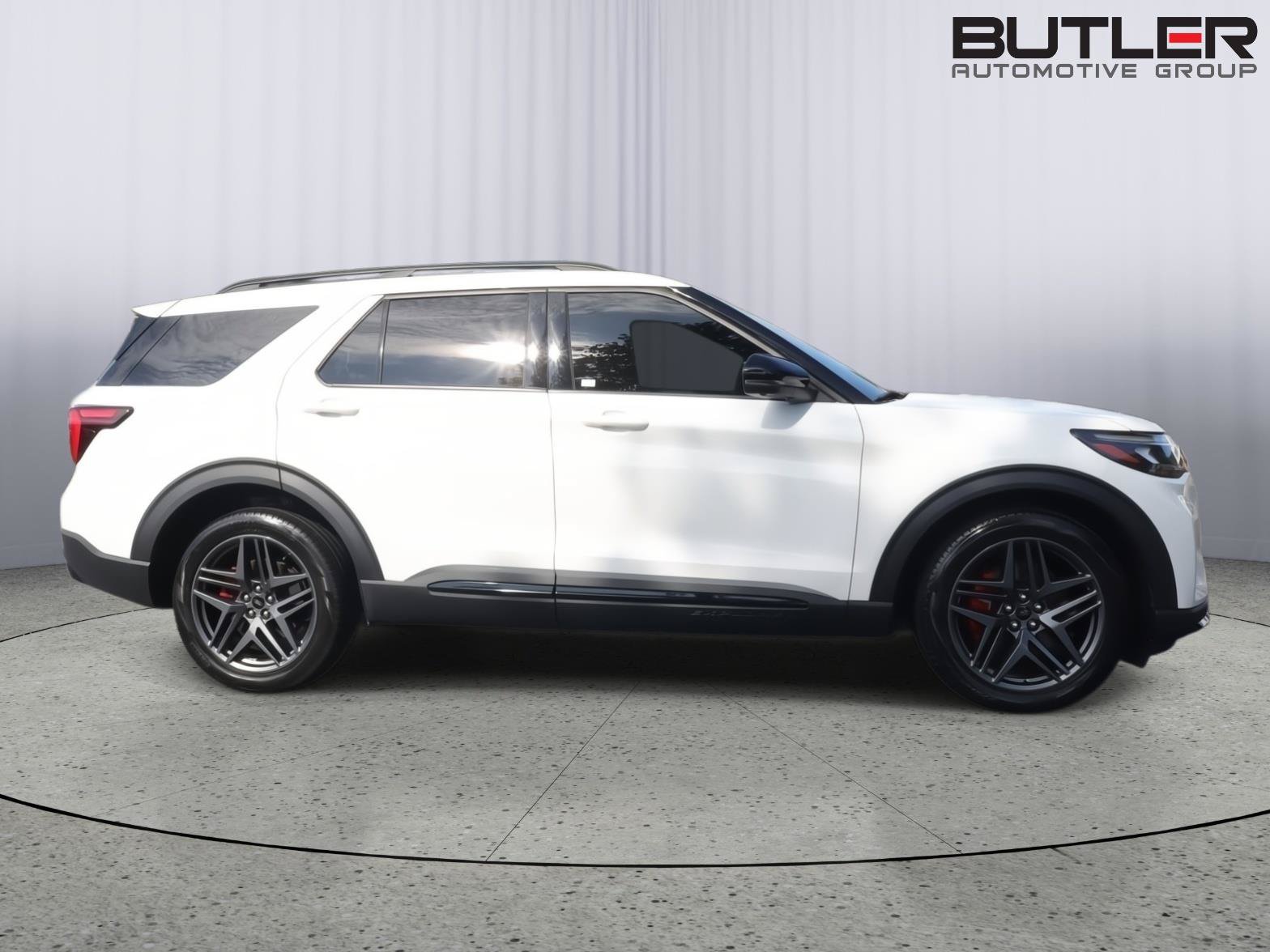Used 2025 Ford Explorer ST w/ Sun And Sound Package AWD/4WD image 7