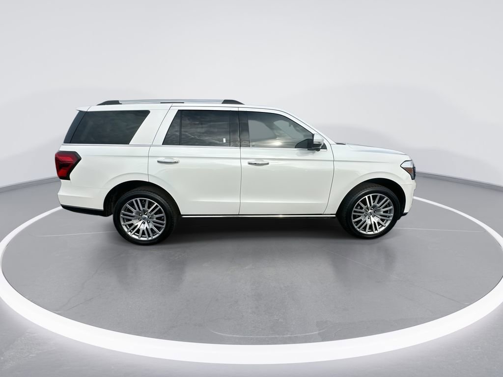 Used 2023 Ford Expedition Limited AWD/4WD image 9