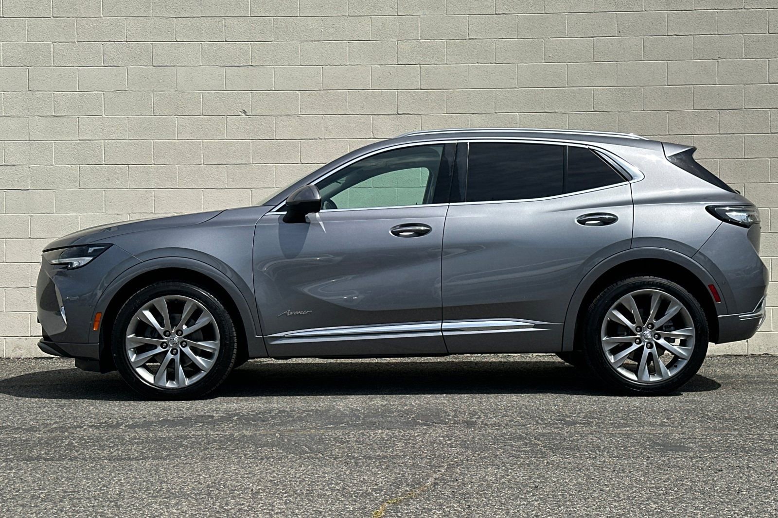 Certified 2022 Buick Envision Avenir w/ Technology Package II image 7