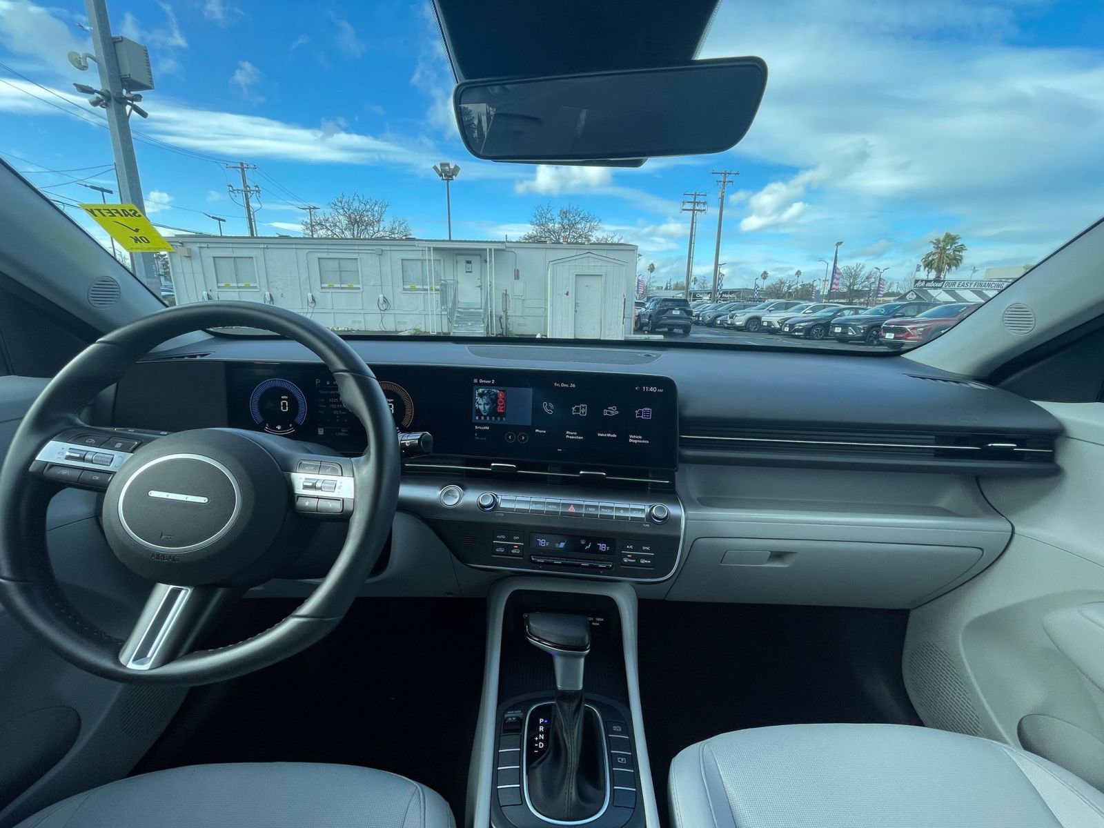 Used 2025 Hyundai Kona SEL image 33