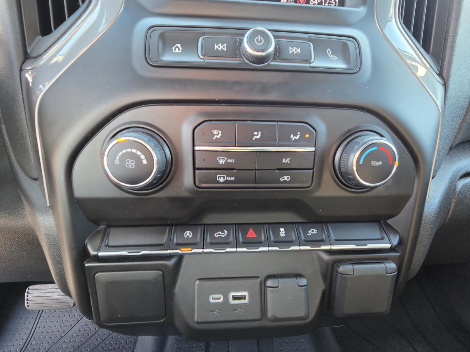 Used 2021 Chevrolet Silverado 1500 Custom image 11