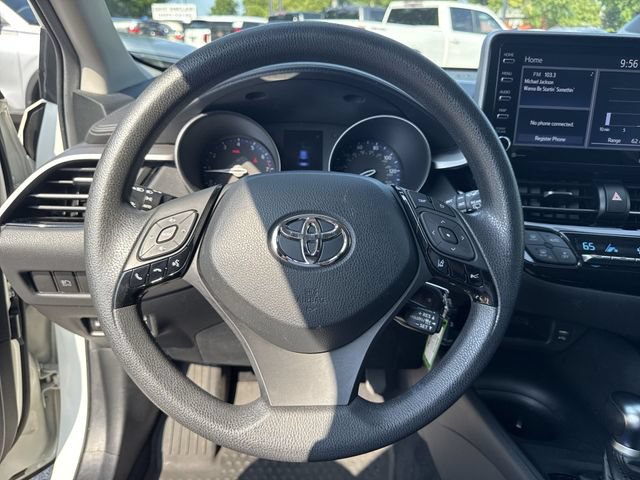 Used 2020 Toyota C-HR LE FWD image 11