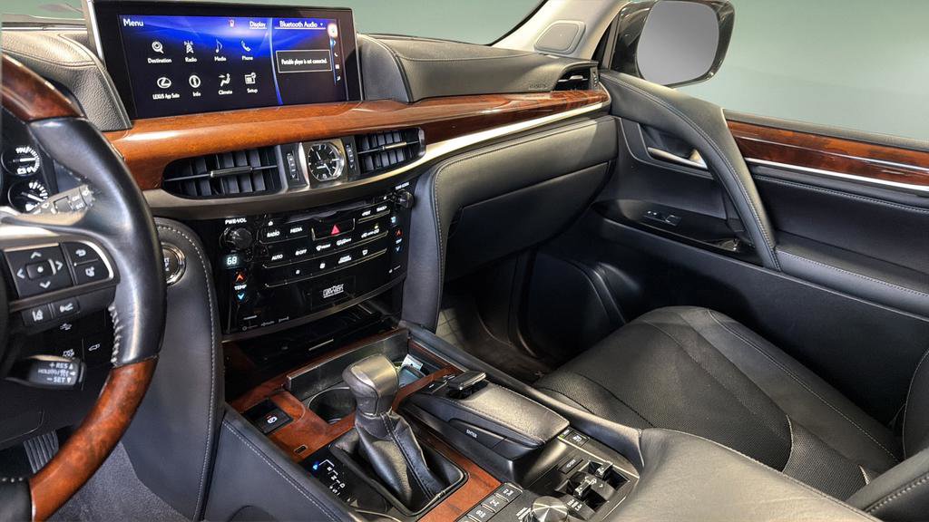 Used 2016 Lexus LX 570 4WD image 29
