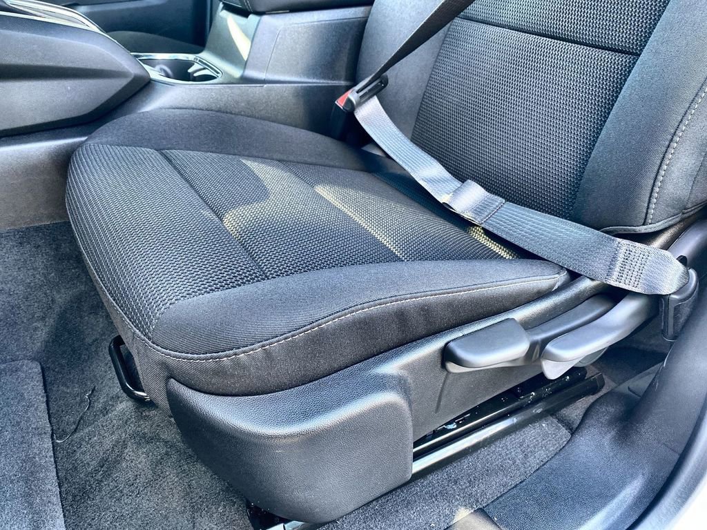 New 2026 GMC Canyon Elevation w/ LPO, Black Badging Package image 29