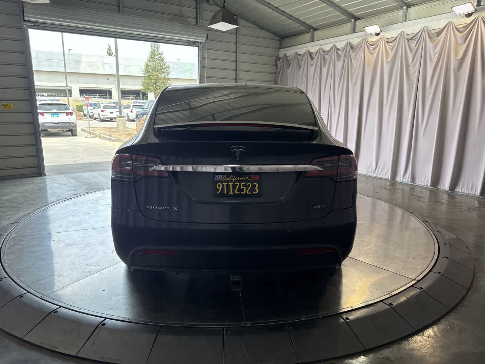 Used 2017 Tesla Model X 75D AWD/4WD image 5
