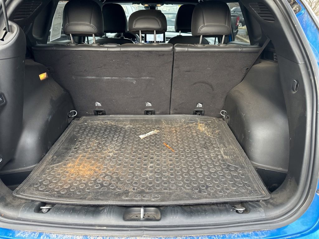 Used 2023 Jeep Compass Limited w/ Elite Group image 9