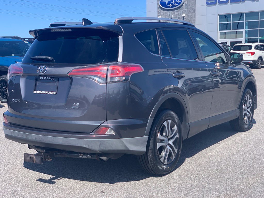 Used 2016 Toyota RAV4 LE AWD/4WD image 7