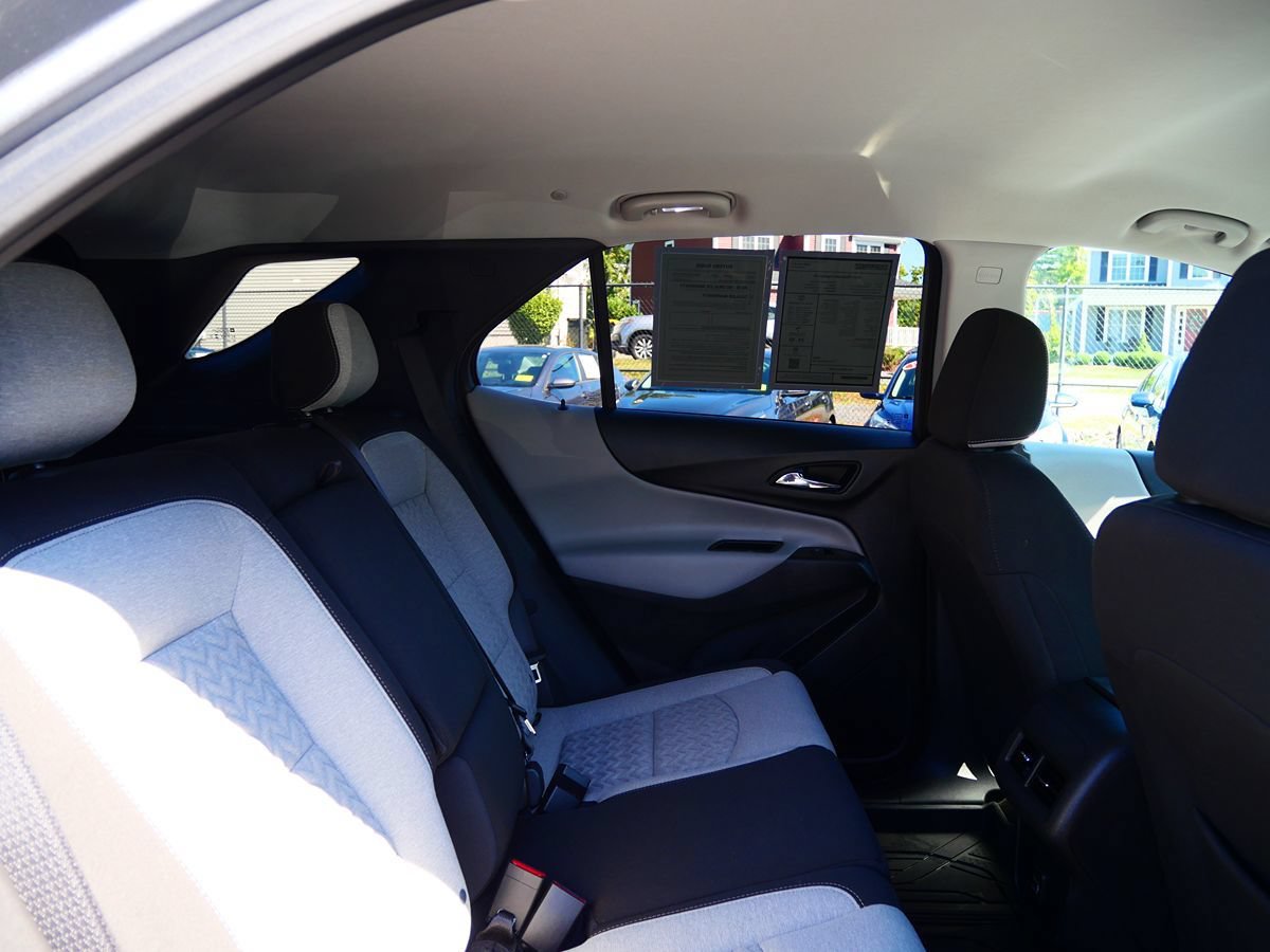 Used 2023 Chevrolet Equinox LS w/ LPO, Floor Liner Package AWD/4WD image 54