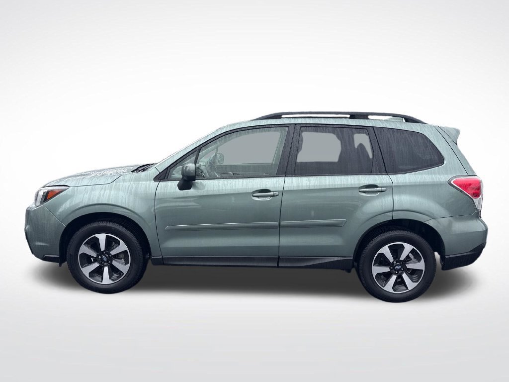 Used 2017 Subaru Forester 2.5i Premium w/ Popular Package #2A AWD/4WD image 2