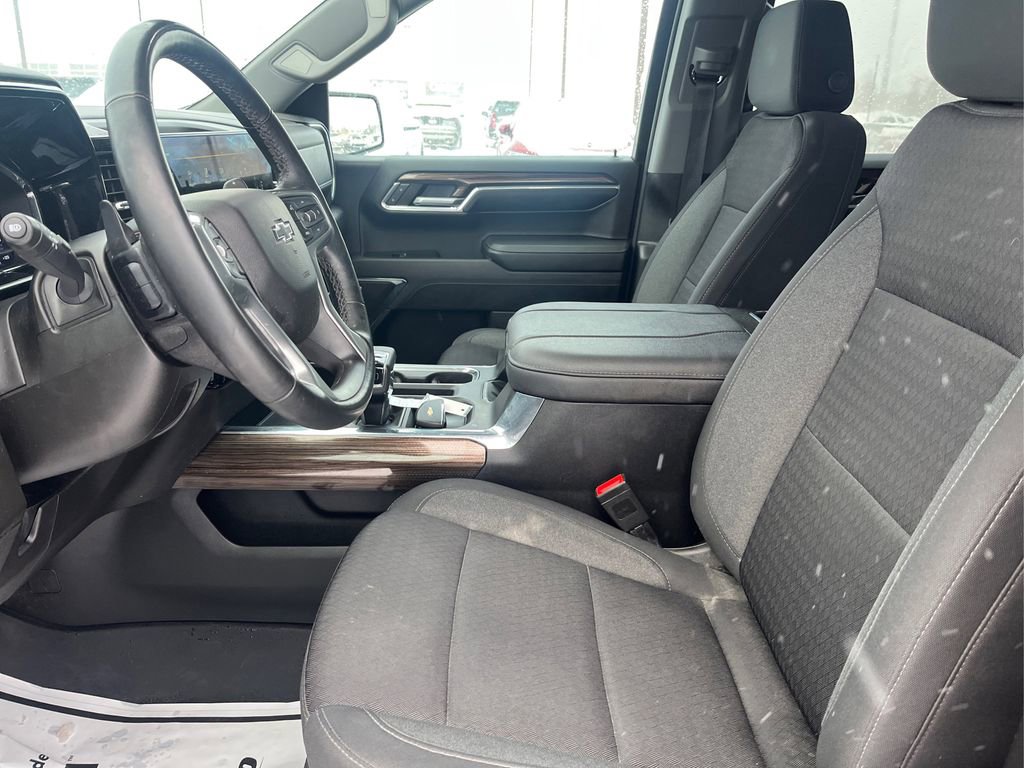 Used 2023 Chevrolet Silverado 1500 RST image 9