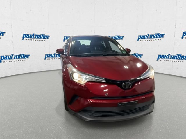 Used 2018 Toyota C-HR XLE FWD image 3
