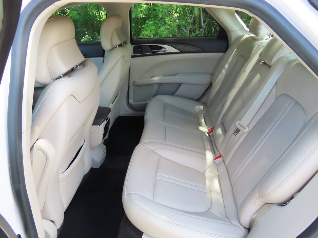 Used 2017 Lincoln MKZ Reserve w/ Climate Package FWD image 28