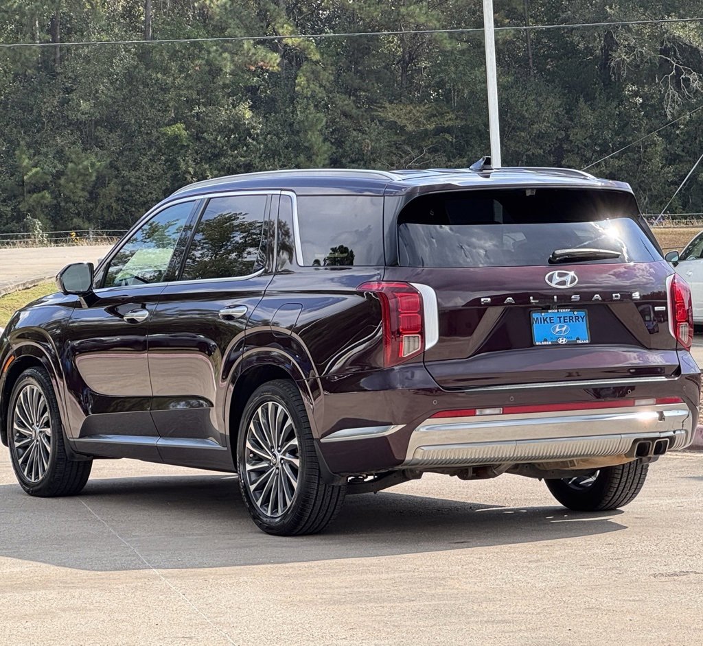 Used 2023 Hyundai Palisade Calligraphy w/ Cargo Package image 16