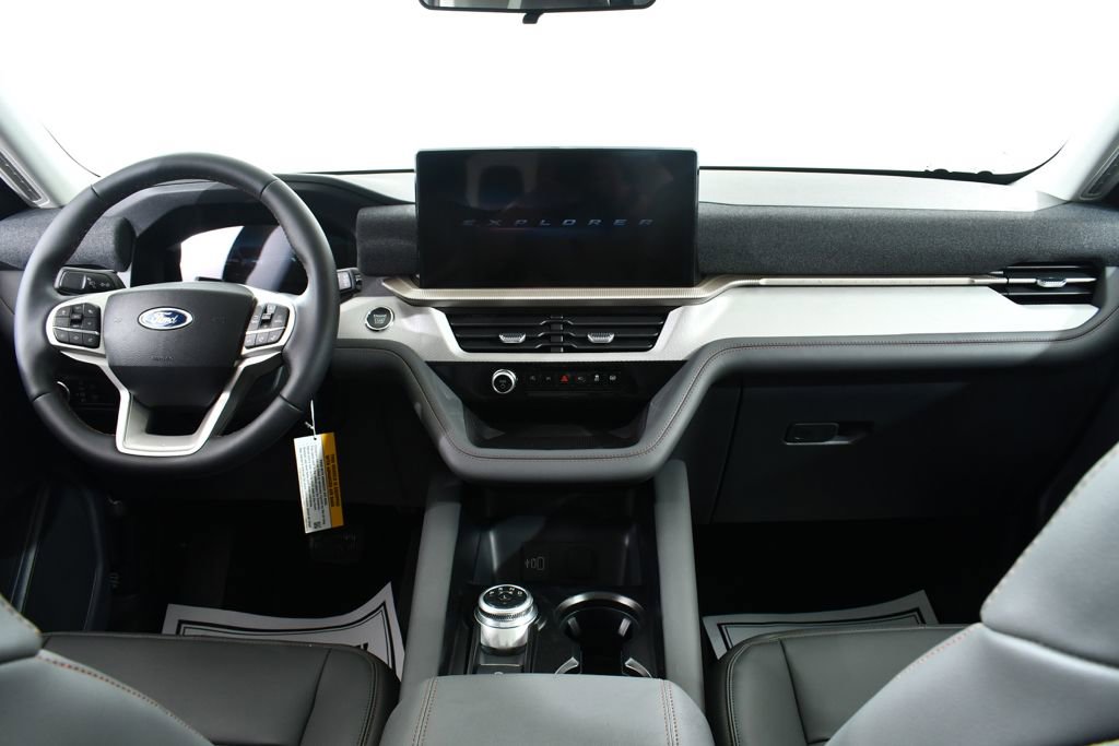 New 2026 Ford Explorer Active image 7
