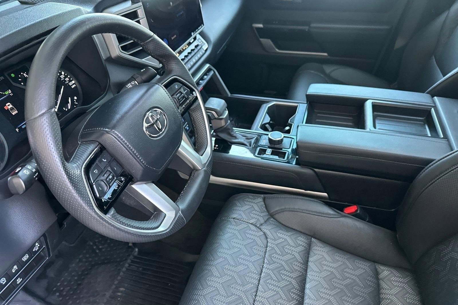 Used 2023 Toyota Tundra Limited AWD/4WD image 3