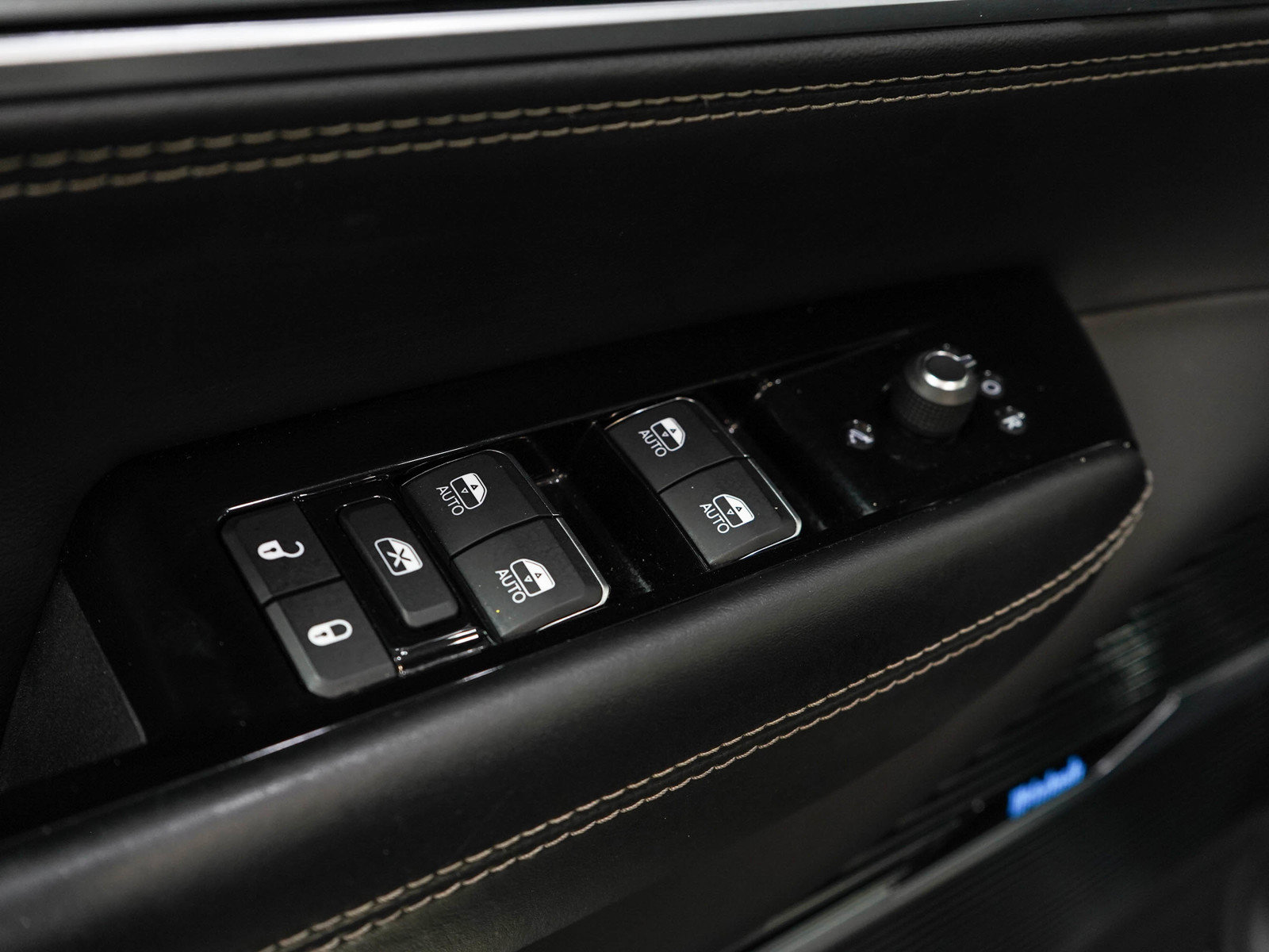 Used 2023 Jeep Grand Wagoneer Series II AWD/4WD image 23