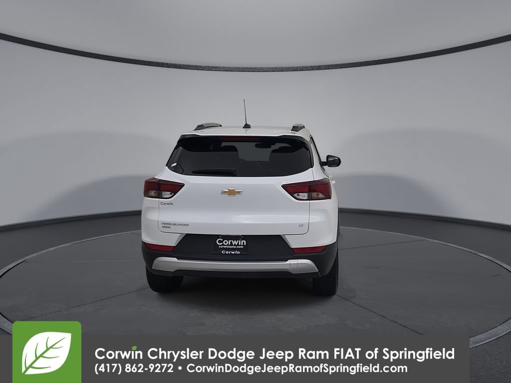 Used 2025 Chevrolet TrailBlazer LT AWD/4WD image 13