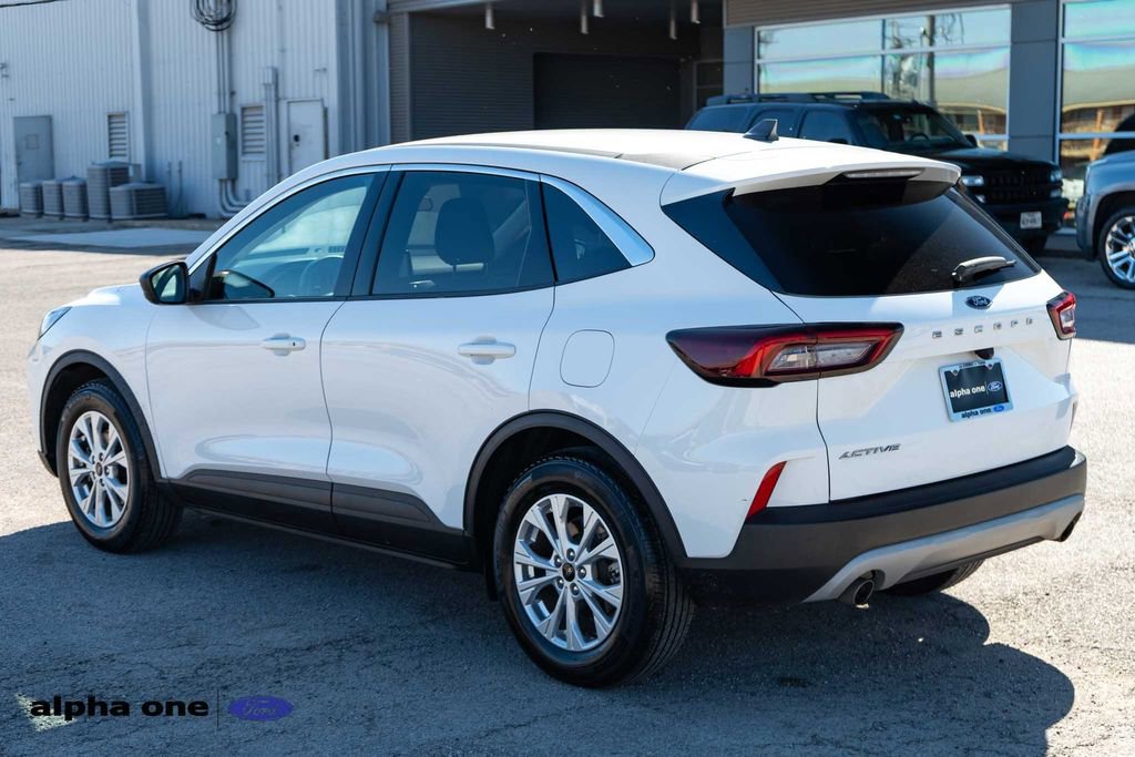 Used 2024 Ford Escape Active image 8