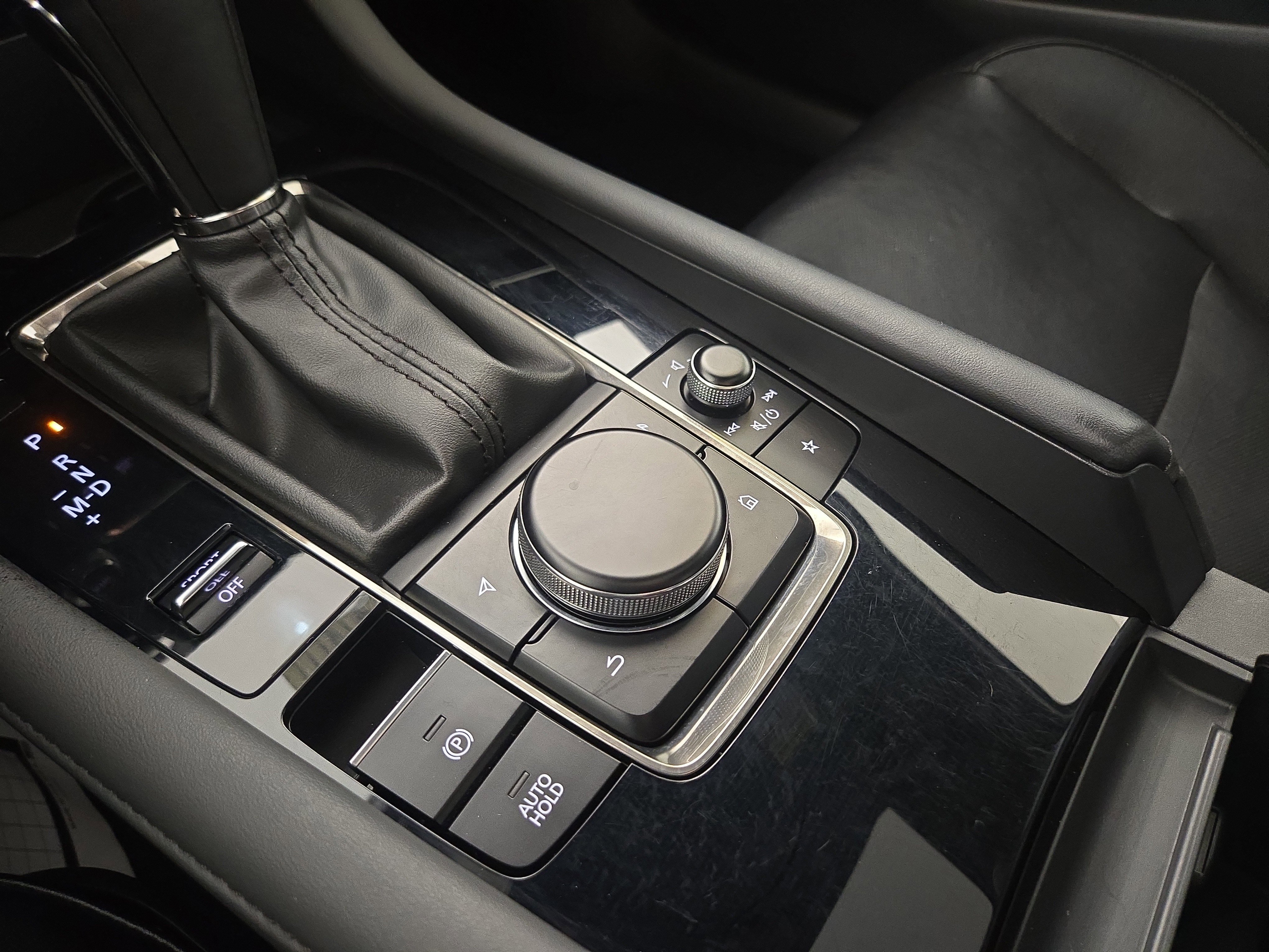 Used 2019 MAZDA MAZDA3 AWD Hatchback w/ Premium Pkg image 28