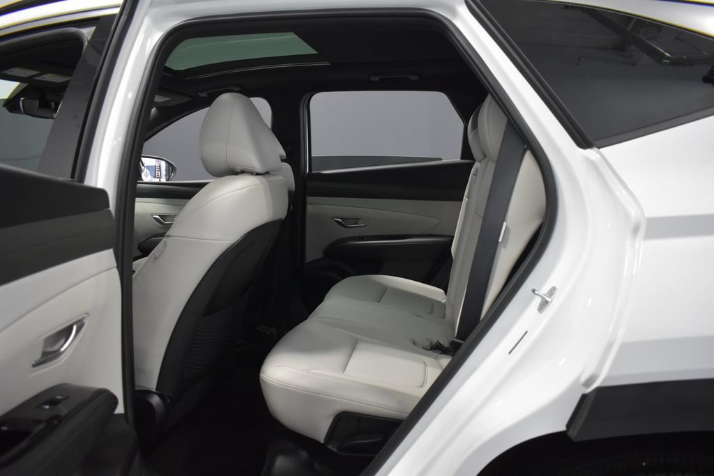Used 2025 Hyundai Tucson Limited AWD/4WD image 34