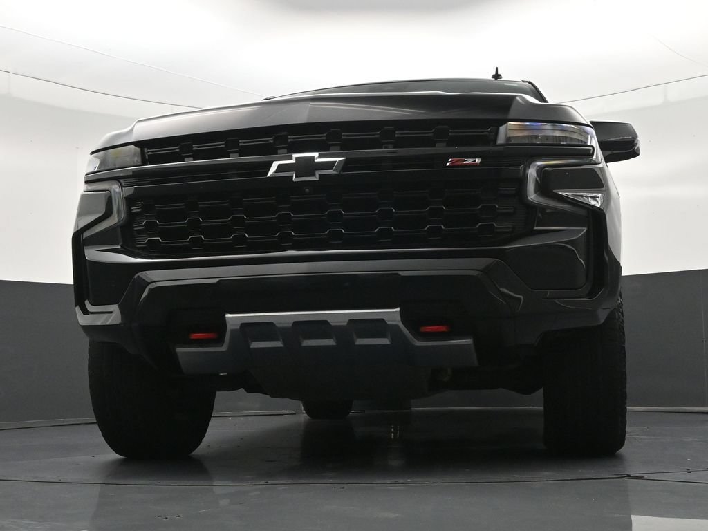 Used 2023 Chevrolet Suburban Z71 w/ Luxury Package AWD/4WD image 35
