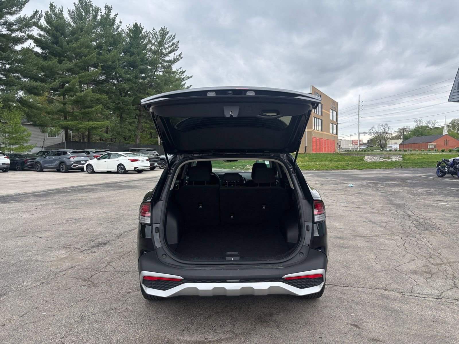 Used 2025 Kia Sportage LX image 29