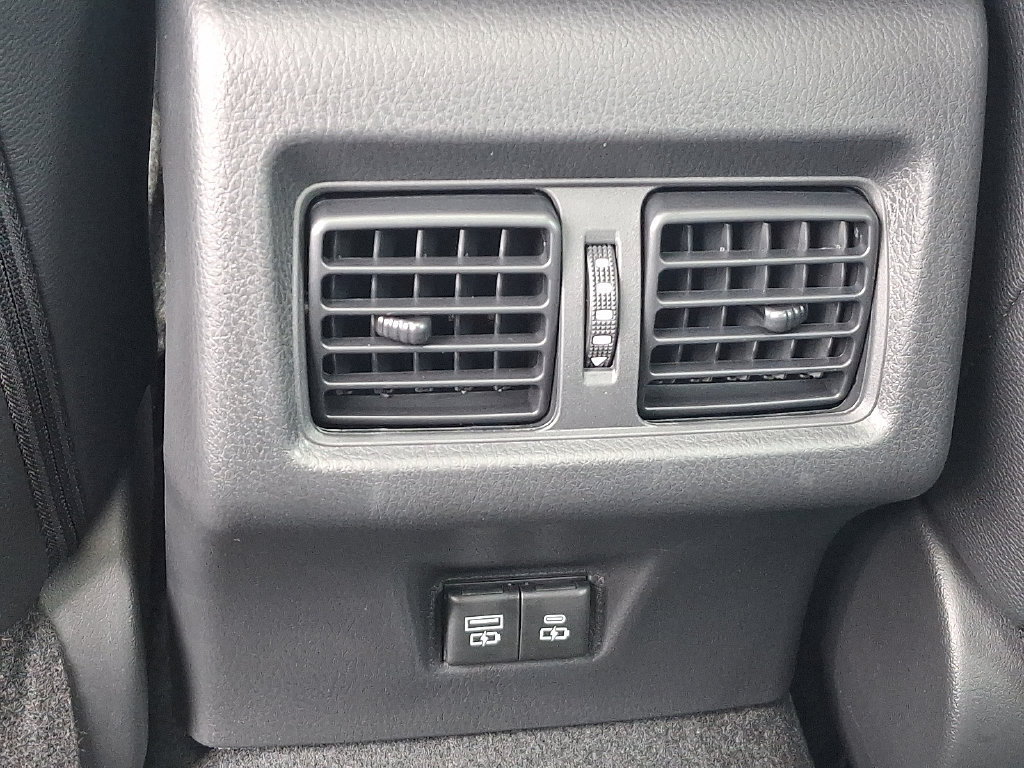 Used 2026 Toyota Camry XSE FWD image 11