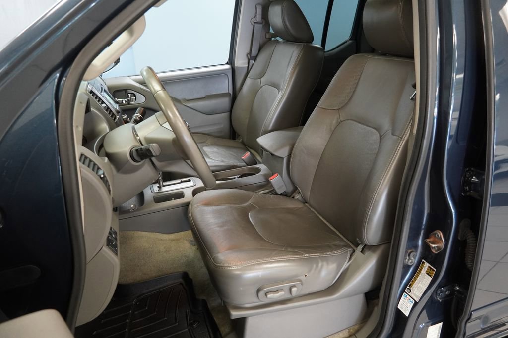 Used 2016 Nissan Frontier SL image 3