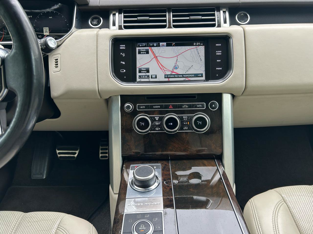 Used 2015 Land Rover Range Rover Long Wheelbase Supercharged AWD/4WD image 38