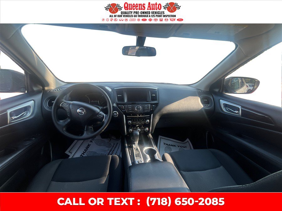 Used 2019 Nissan Pathfinder S AWD/4WD image 25