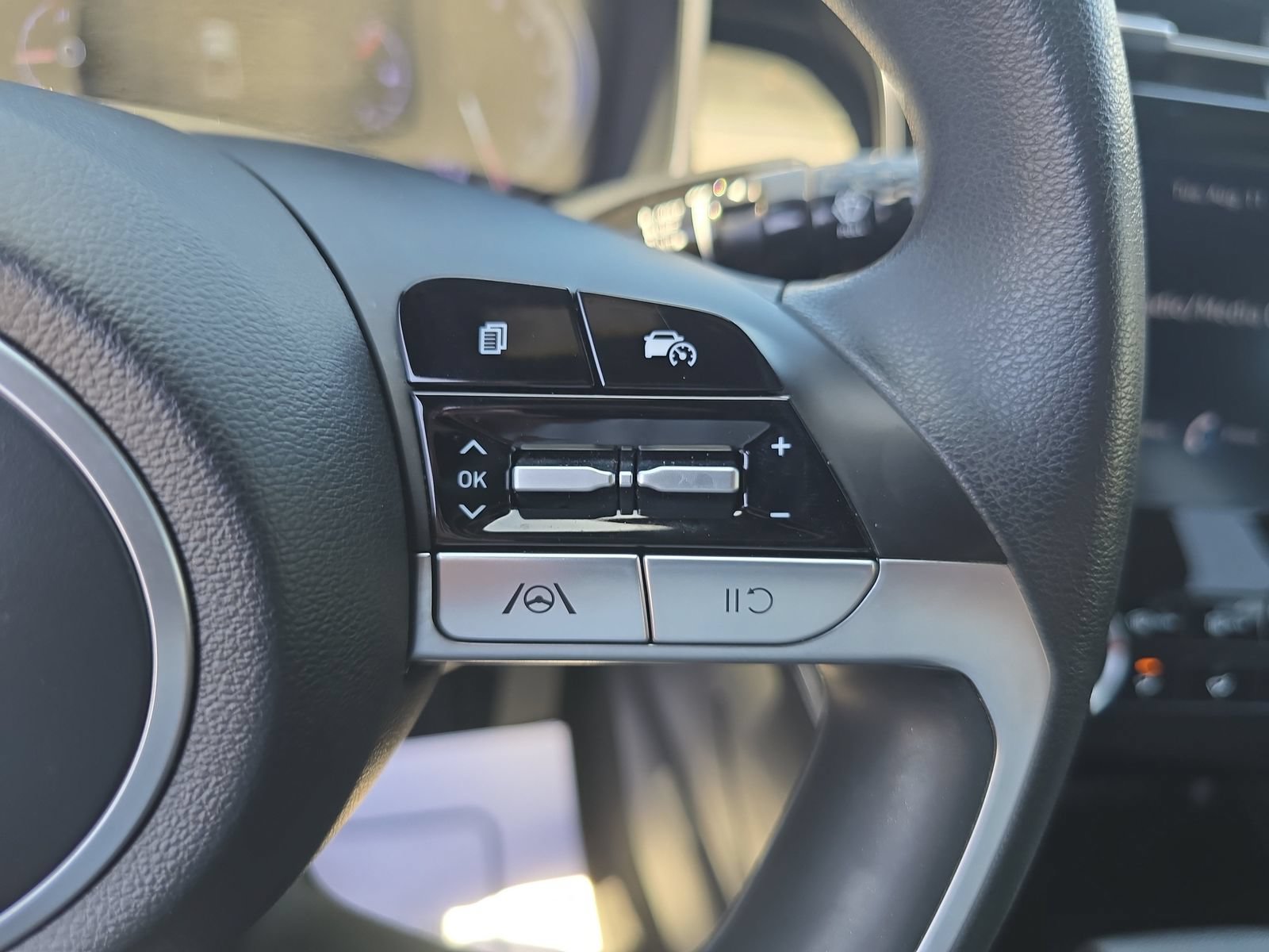 Used 2022 Hyundai Santa Cruz SEL FWD image 22