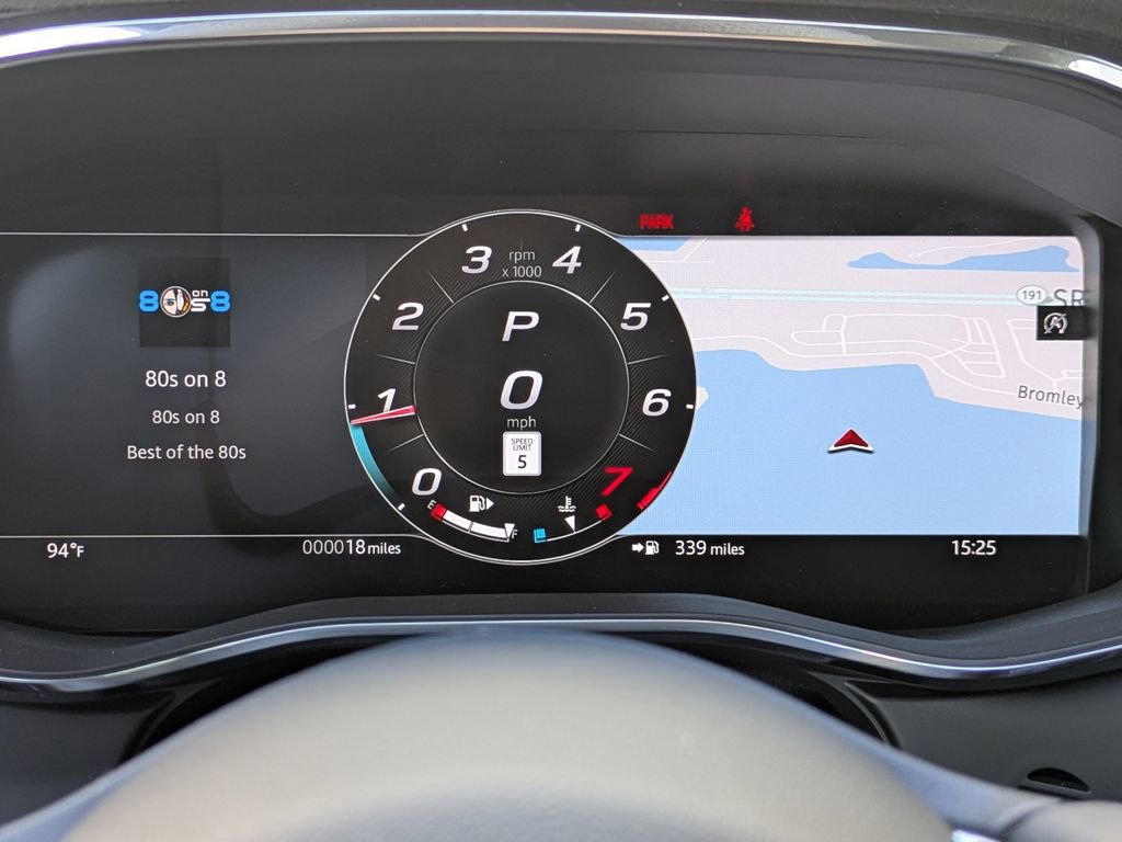 New 2026 Jaguar F-PACE SVR image 32