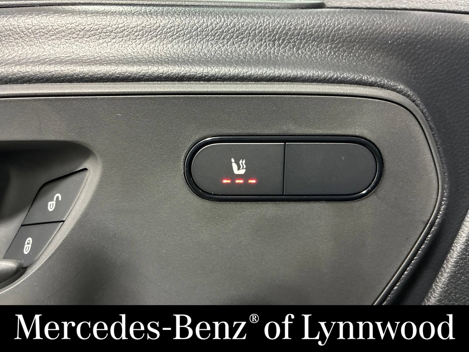 Used 2025 Mercedes-Benz Sprinter 2500 image 9
